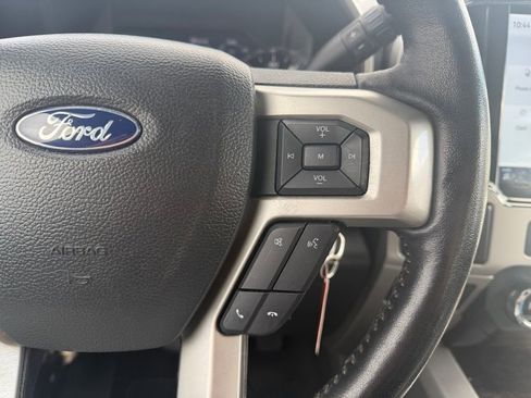 Used 2022 Ford F250 Lariat w/ Black Appearance Package image 24