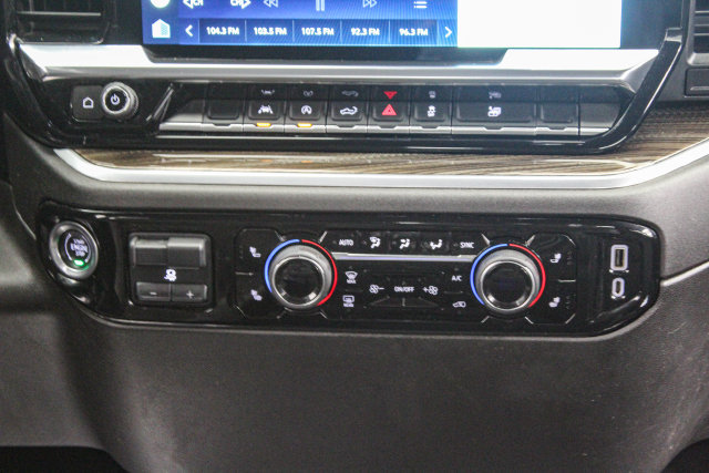 Certified 2022 Chevrolet Silverado 1500 RST AWD/4WD image 22