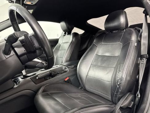 Used 2020 Ford Mustang Premium RWD image 17