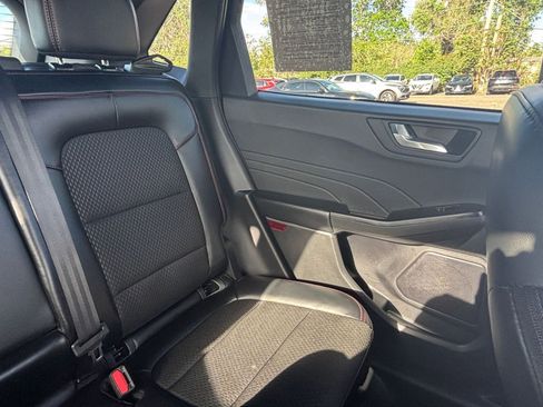 Used 2025 Ford Escape ST-Line AWD/4WD image 36