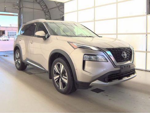 Used 2023 Nissan Rogue Platinum w/ Platinum Premium Package AWD/4WD image 4