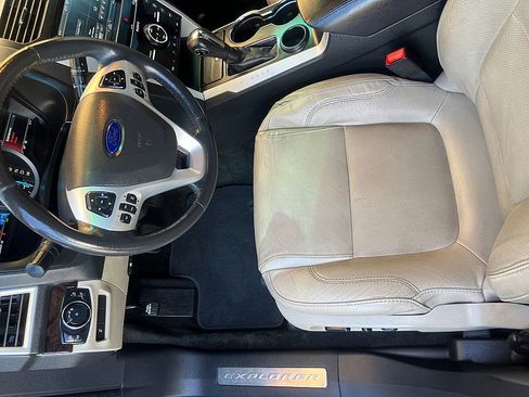 Used 2014 Ford Explorer Limited w/ Equipment Group 301A image 8