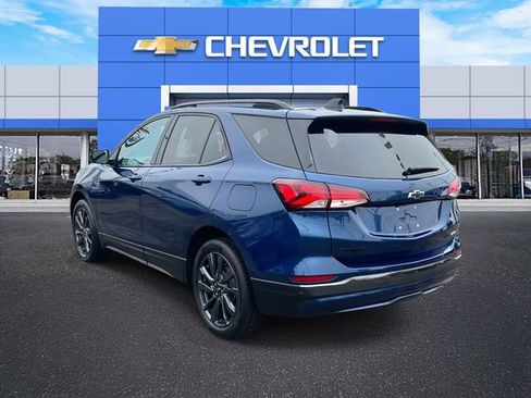Certified 2023 Chevrolet Equinox RS image 4