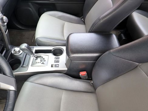 Used 2016 Toyota 4Runner SR5 Premium image 42