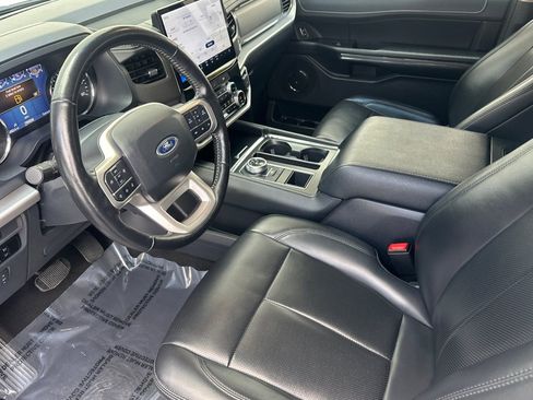 Certified 2024 Ford Expedition Max XLT image 8