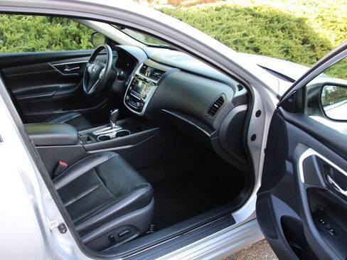 Used 2018 Nissan Altima 2.5 SL image 13
