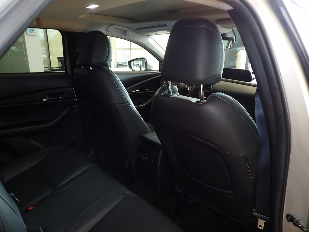 Certified 2024 MAZDA CX-30 AWD 2.5 S w/ Preferred Package image 16