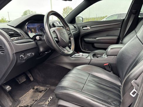 Used 2016 Chrysler 300 S AWD/4WD image 31