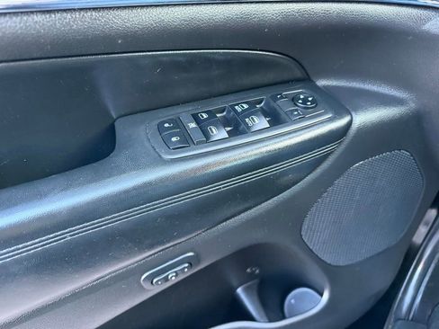 Used 2019 Jeep Grand Cherokee Limited image 28