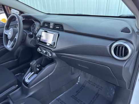 Used 2020 Nissan Versa S image 13