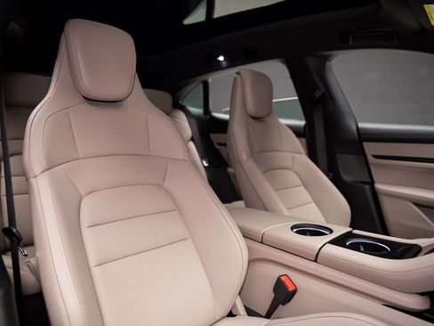 Used 2023 Porsche Taycan 4S image 62