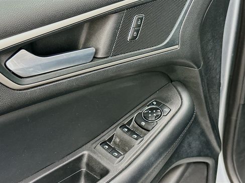 Used 2024 Ford Edge SEL AWD/4WD image 15