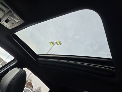 Used 2019 Toyota Tacoma TRD Off-Road image 7