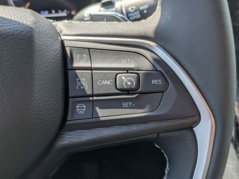 New 2026 Jeep Grand Cherokee L Laredo AWD/4WD image 18