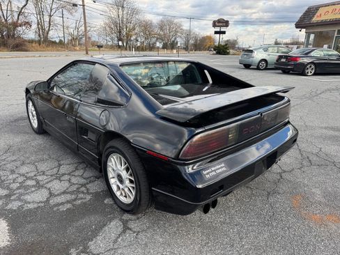 Used 1987 Pontiac Fiero GT image 3