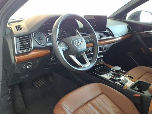 Certified 2023 Audi Q5 2.0T Premium w/ Convenience Package AWD/4WD image 9