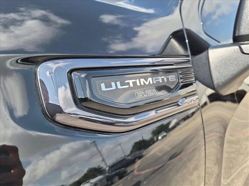 Used 2024 GMC Sierra 1500 Denali Ultimate AWD/4WD image 12