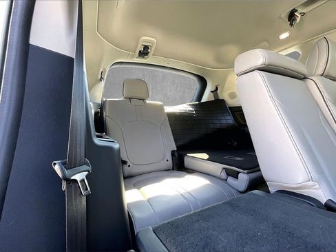 Used 2024 Honda Pilot Elite image 26