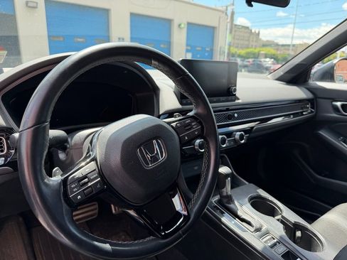 Used 2024 Honda Civic Sport image 4