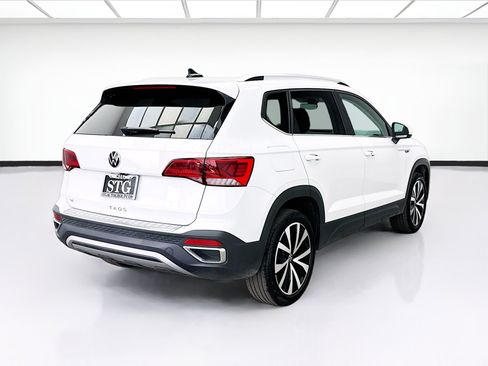Used 2024 Volkswagen Taos SE FWD image 4