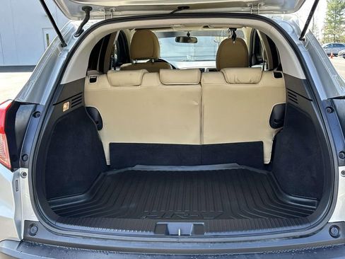 Used 2016 Honda HR-V EX image 8