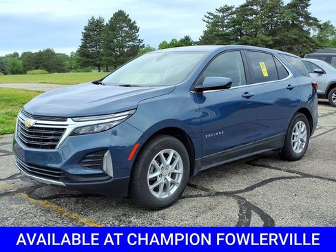 Used 2024 Chevrolet Equinox LT FWD image 3