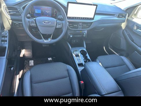 New 2025 Ford Escape SE image 22