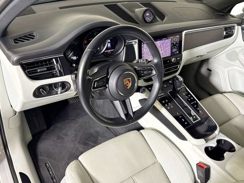 Certified 2024 Porsche Macan GTS AWD/4WD image 4