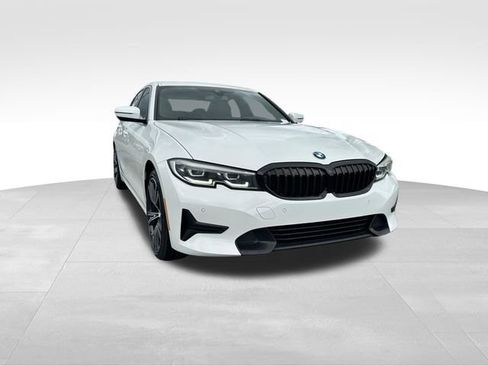 Used 2021 BMW 330i Sedan w/ Convenience Package RWD image 7
