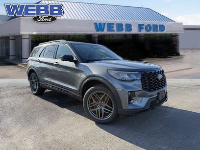 New 2025 Ford Explorer ST-Line w/ Premium Package