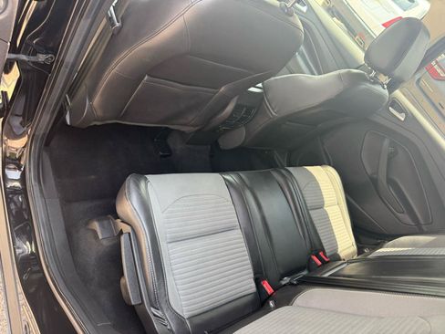 Used 2017 Ford Escape Titanium AWD/4WD image 36