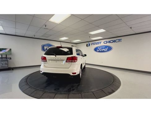 Used 2017 Dodge Journey SXT w/ Premium Group AWD/4WD image 9