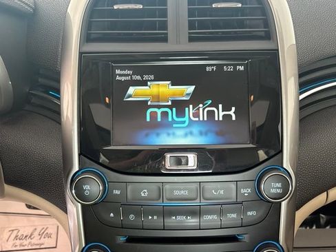Used 2015 Chevrolet Malibu LT w/ Leather Package FWD image 6