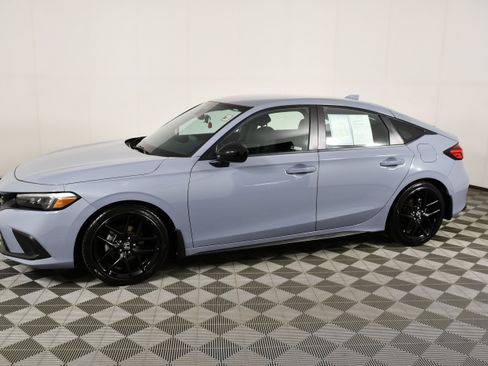 Used 2024 Honda Civic Sport image 9