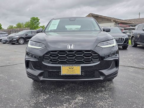 Used 2025 Honda HR-V LX image 2