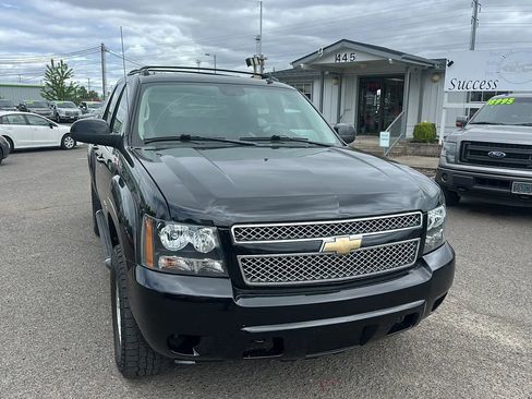 Used 2011 Chevrolet Avalanche LT w/ Luxury Package AWD/4WD image 1