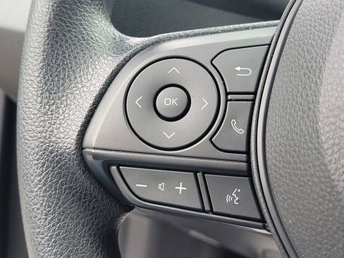 Used 2022 Toyota Corolla LE image 30