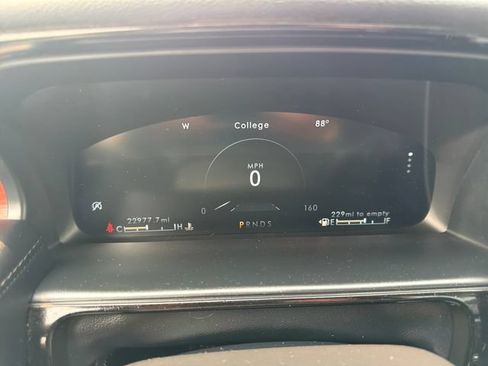 Used 2023 Lincoln Nautilus Reserve AWD/4WD image 19