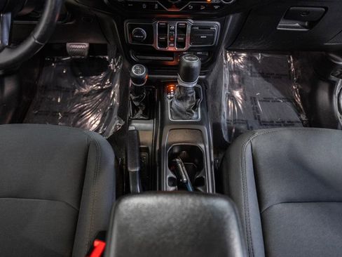 Certified 2021 Jeep Wrangler Unlimited Sport image 32