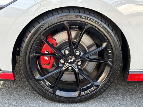 Used 2025 Hyundai Elantra N FWD image 8