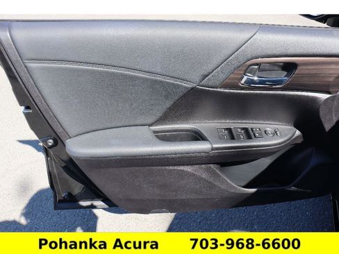 Used 2016 Honda Accord EX image 26
