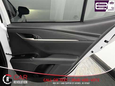 Used 2025 Toyota Camry XSE FWD image 28