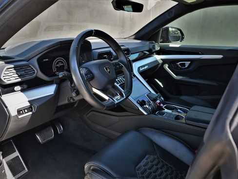 Used 2020 Lamborghini Urus AWD/4WD image 20