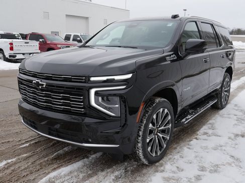 New 2026 Chevrolet Tahoe High Country w/ Sun And Tow Package image 4