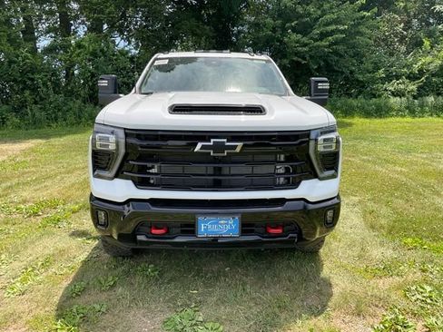 New 2026 Chevrolet Silverado 2500 LT w/ Trail Boss Package AWD/4WD image 2