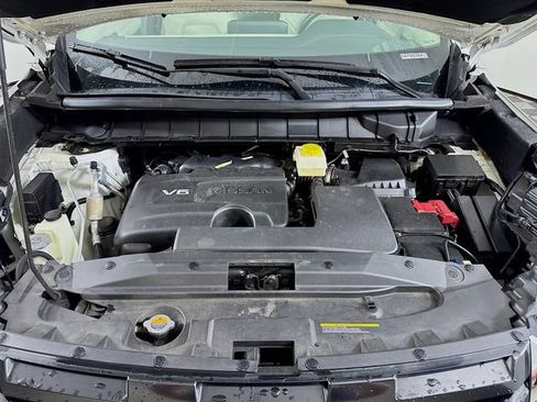 Used 2023 Nissan Pathfinder SL AWD/4WD image 49