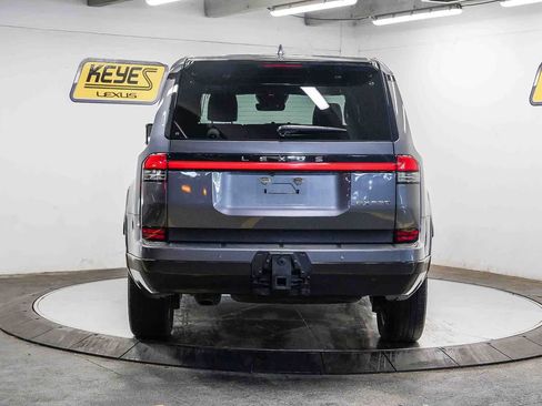 Used 2024 Lexus GX 550 w/ Cold Area Package AWD/4WD image 3