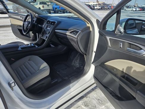 Used 2018 Ford Fusion S image 19