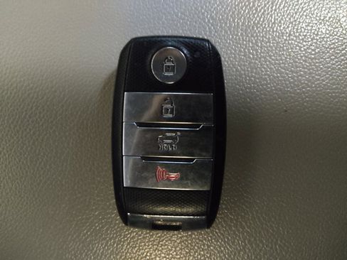 Used 2018 Kia Sportage EX AWD/4WD image 32