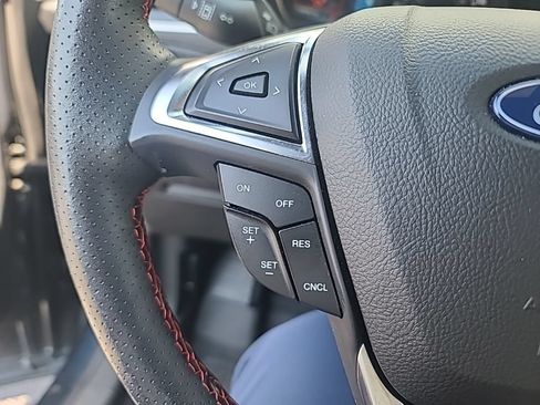 Certified 2023 Ford Edge ST-Line AWD/4WD image 9